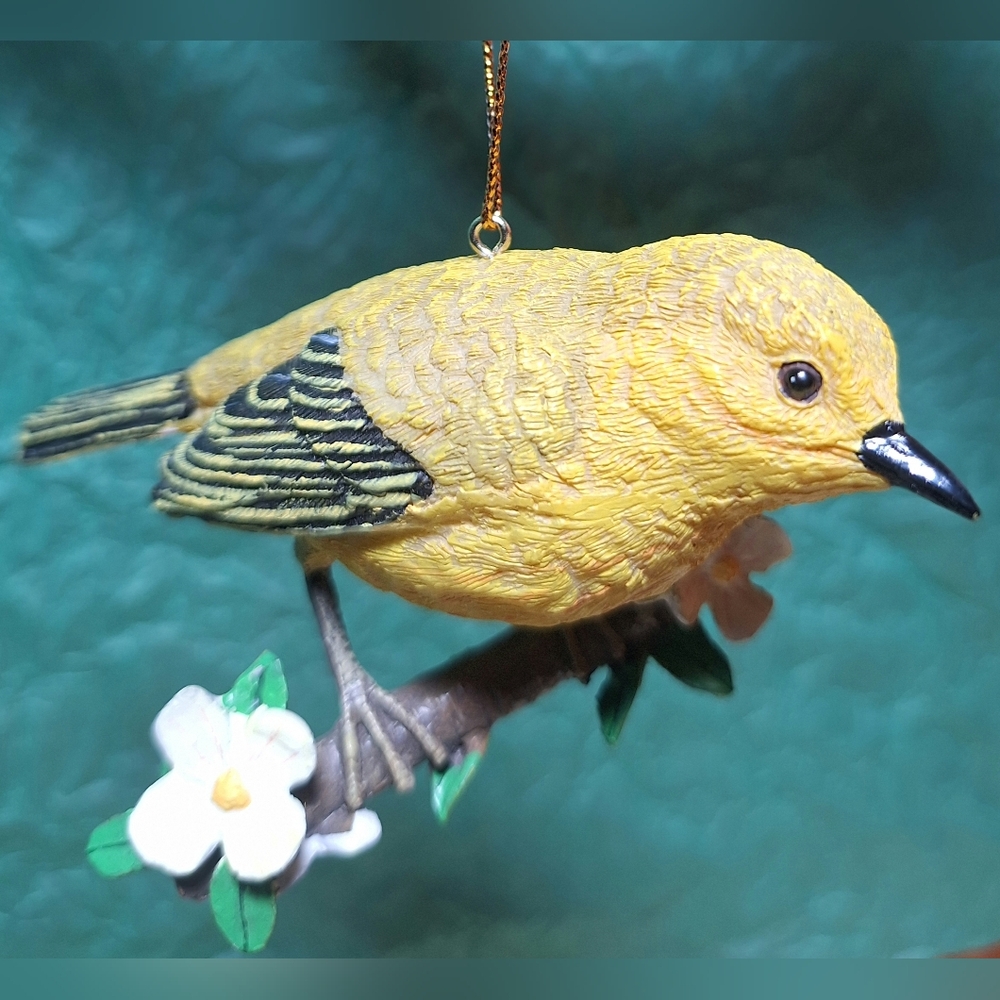 💮THE DANBURY MINT Songbird Collection Yellow Warbler
